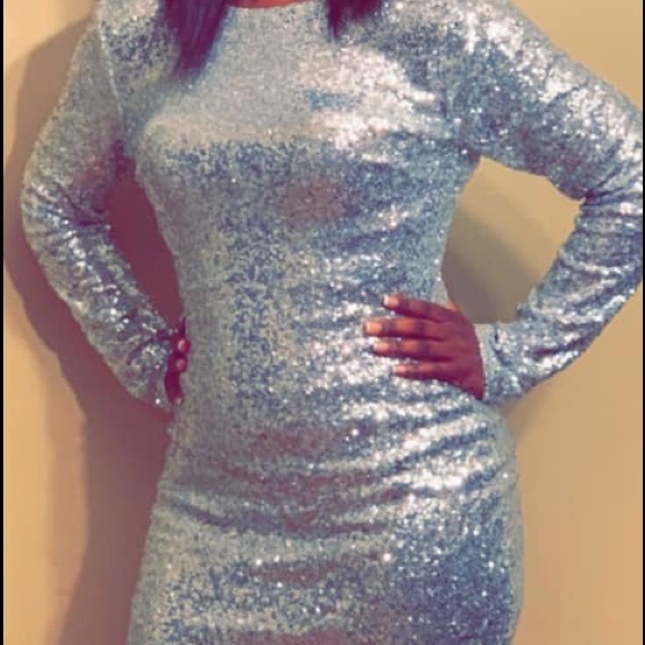 Sparkly Silver dress size small - Picture 2 of 2